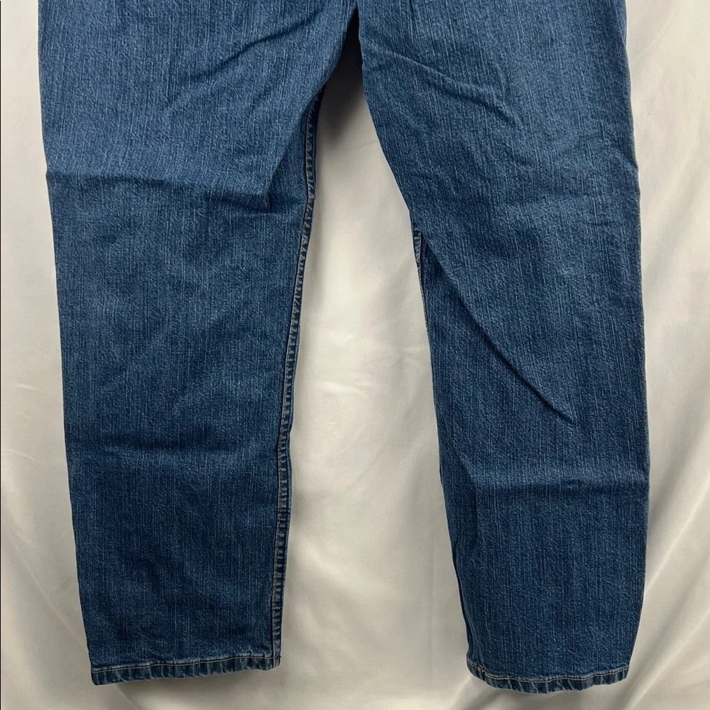 Levi - Women’s Jeans - Size 16 Short - Mid Rise - Straight
